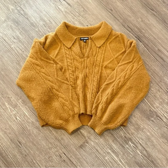 Steve Madden Women’s Knit Mustard Yellow Color Crop Sweater with Collar Size M - Picture 2 of 9